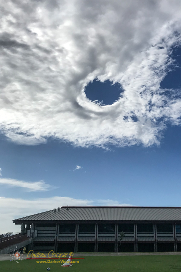 A Hole-Punch Cloud over Waikoloa