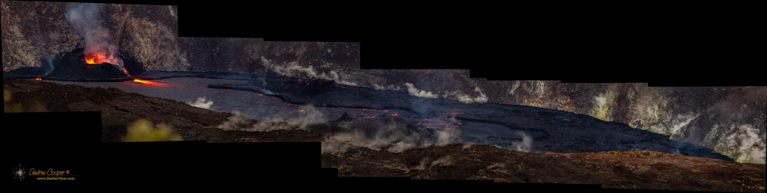 A panorama of the lava lake in Halemaʻumaʻu